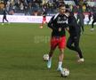 Jucătorii la încălzire, înainte de Petrolul - FCSB/ Foto: Ionuț Iordache GSP.