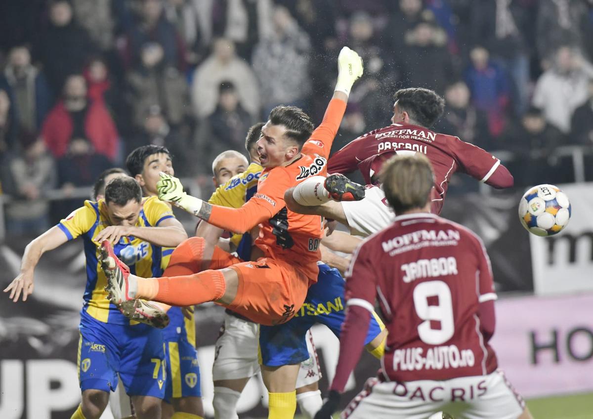 Victor Angelescu s-a convins de Moruțan și Paraschiv după remiza obținută de Rapid cu Petrolul: „Atunci vor ajunge la un nivel optim”