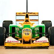 Benetton B192, monopostul cu care Michael Schumacher a obținut prima victorie, vândut pentru 5 milioane de euro /  foto: broadarrowauctions.com