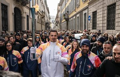 Cum a fost prezentat Ibrahimovic, care a purtat torța în Milano astăzi: „Flacăra olimpică nu l-a ales pe Zlatan...”