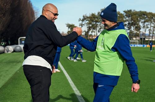 Adriano și Cristi Chivu s-au reîntâlnit în cantonamentul lui Inter de la Appiano Gentile / Foto: X Inter
