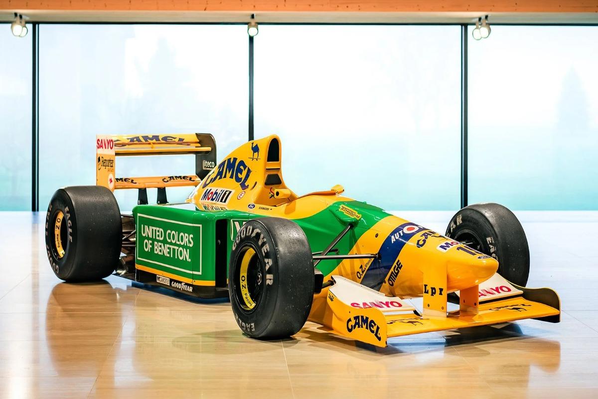 Monopostul cu care Michael Schumacher a obținut prima victorie în Formula 1, vândut pentru o sumă colosală