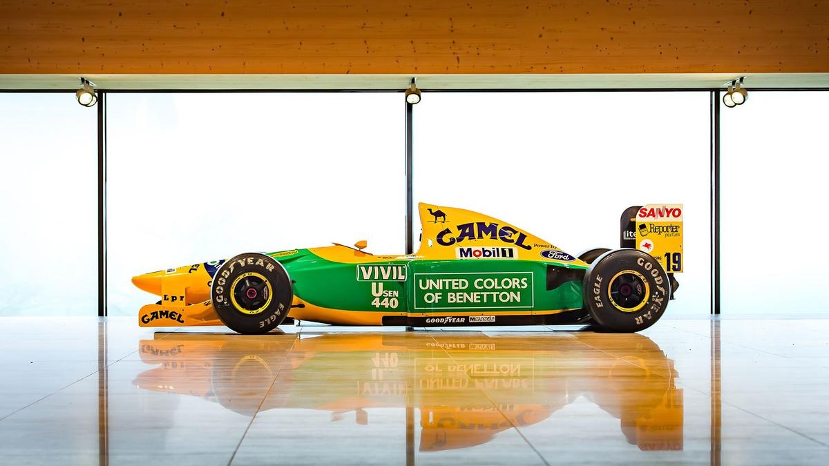 Monopostul cu care Michael Schumacher a obținut prima victorie în Formula 1, vândut pentru o sumă colosală