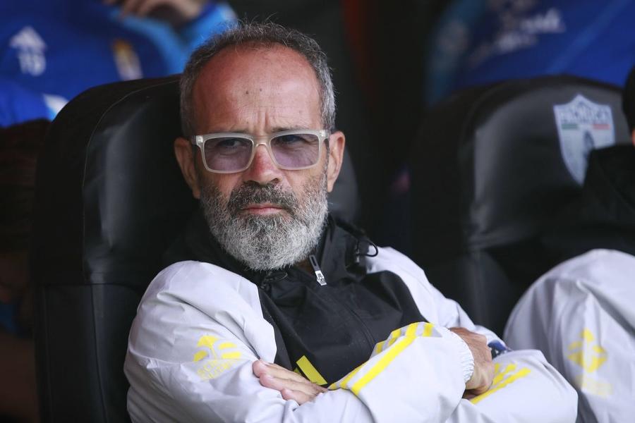 Alvaro Cervera, antrenorul cu care Florin Andone a lucrat la Cadiz în 2021 - 2022 / Foto: Imago Florin Andone pune mitraliera pe foștii antrenori: „E un om rău, oribil! Nici mama lui nu-l place”