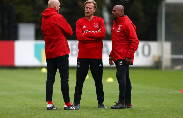 Alarmă la Ajax » Antrenorul secund al lui Răzvan Marin, în carantină din cauza coronavirusului