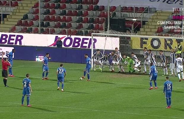 ASTRA - BOTOȘANI // VIDEO+FOTO Fază ciudată în play-off » Arbitrul a dictat indirectă după un gest nemaivăzut al lui Tamaș! EXCLUSIV Ce spune Cristi Balaj