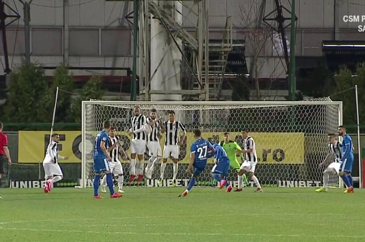 ASTRA - BOTOȘANI 1-0 // FOTO Oaspeții au cerut lovitură de la 11 metri pentru un henţ al lui Răduţ » Ce arată reluările