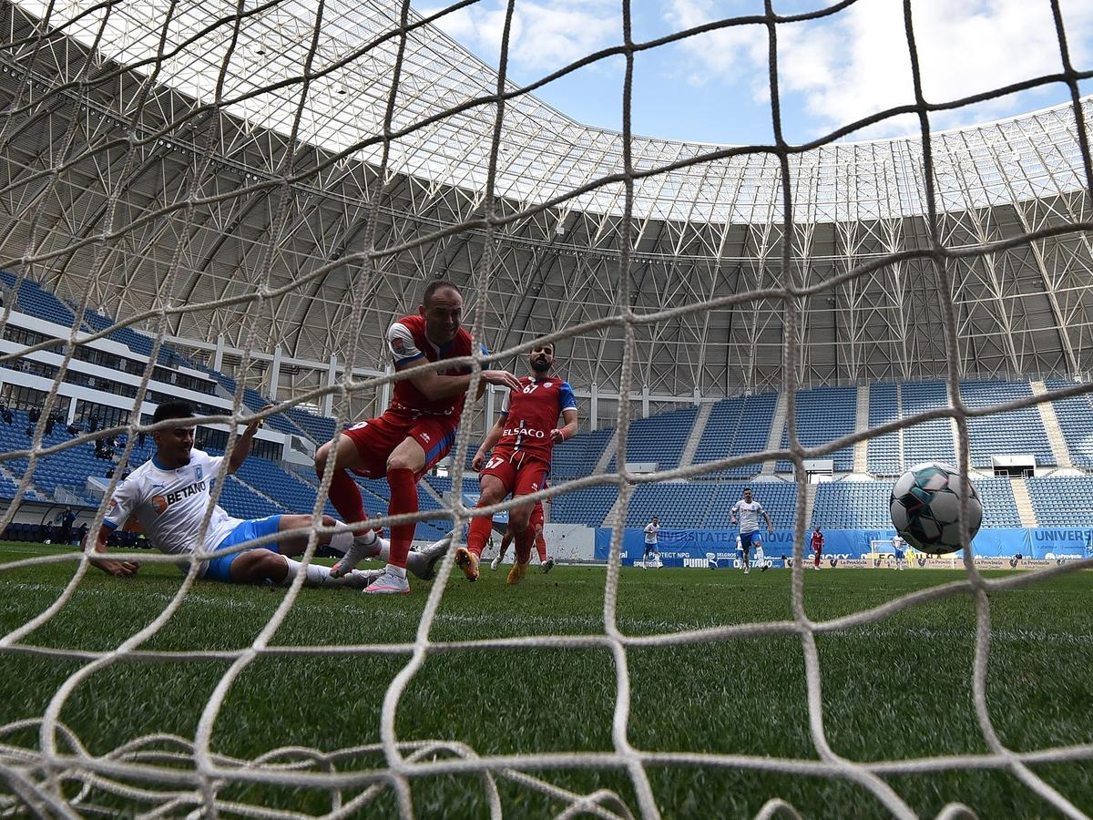 Record în Liga 1, după golul din Craiova - Botoșani! Cel mai tânăr marcator din acest campionat a adus victoria oltenilor