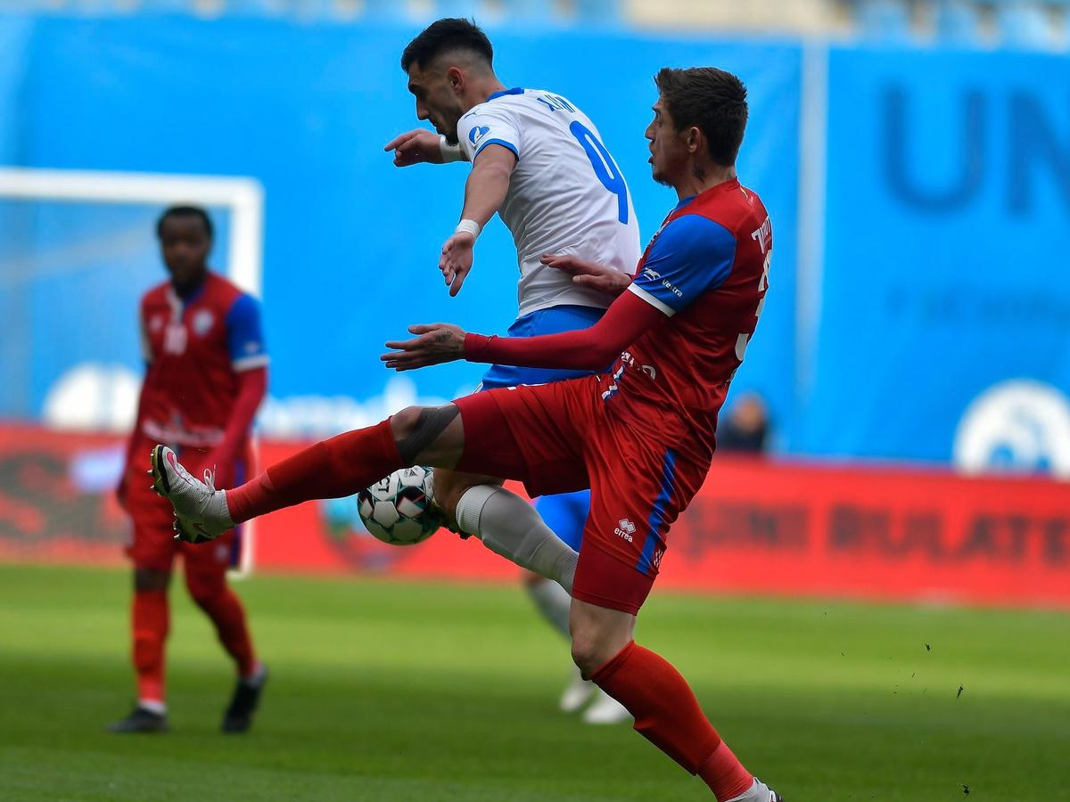 CS Universitatea Craiova - FC Botoșani 1-0 » Oltenii sunt matematic în play-off! Victorie marcă înregistrată pentru Ouzounidis