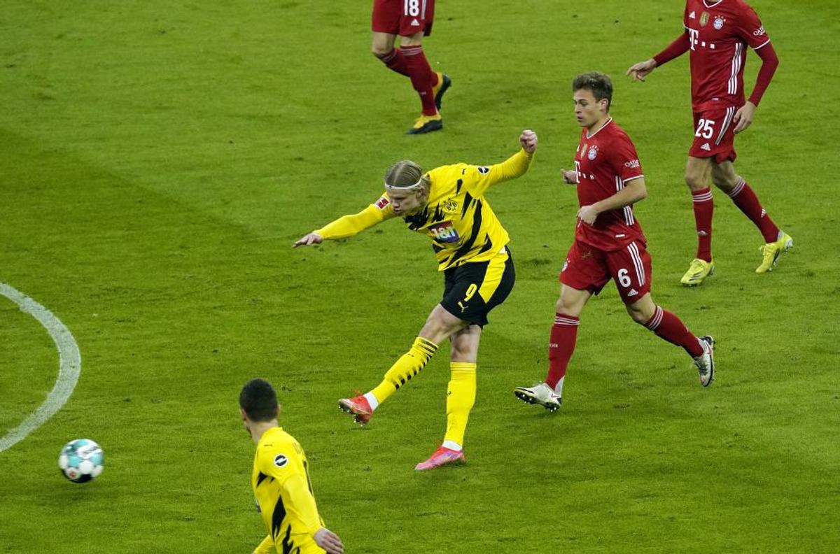 Bayern - Borussia Dortmund 4-2 » Hat-trick-ul lui Robert Lewandowski aduce victoria bavarezilor în „Der Klassiker”