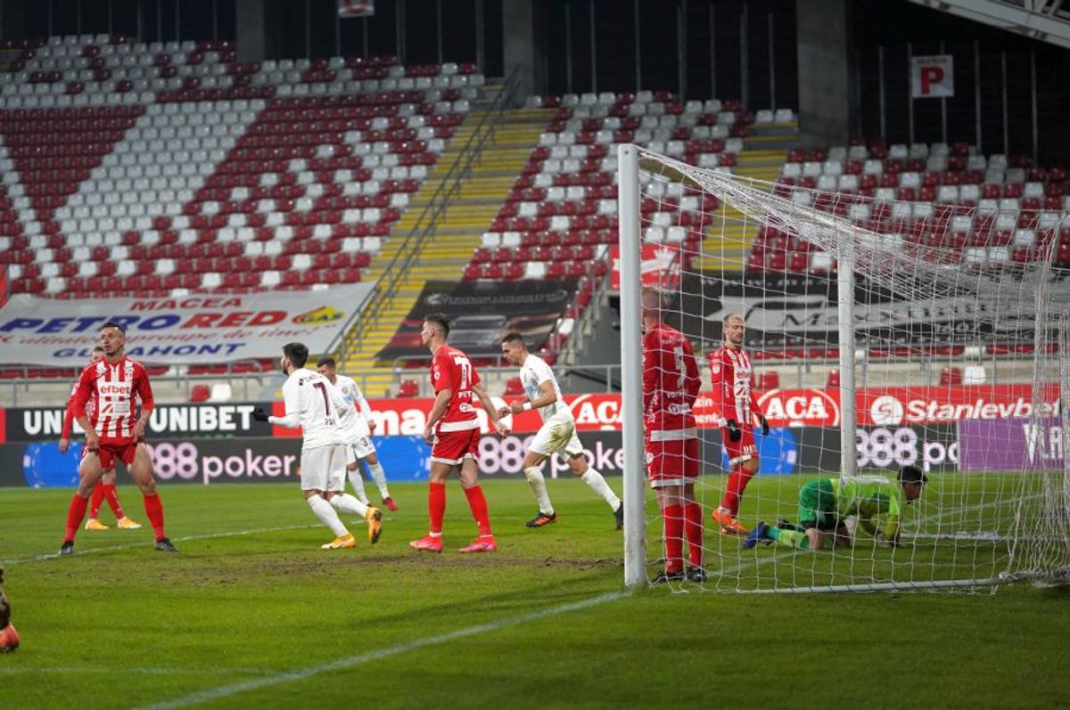 Edward Iordănescu nu va sta pe bancă la meciul cu FCSB + Pedeapsă drastică pentru Andrei Cristea