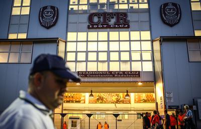 Bătaie pe cateringul minuscul de la CFR Cluj. Campioana acuzată de contracte pe pile: firma beneficiară e unui senator PSD, prieten cu un oficial al clubului