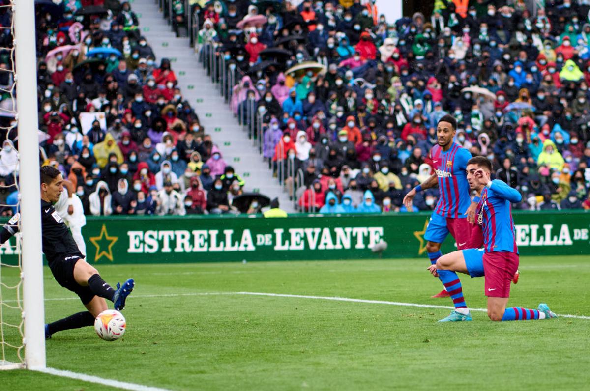 Elche - Barcelona 1-2 » Barcelona câștigă cu emoții și urcă pe locul 3 în Primera. Clasamentul ACUM