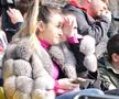 Reportaj savuros din fotbalul foarte mic, la Puchenii Mari - Cocorăștii Colț » „A fost porcu' gras, d-aia avem numai rotofei în echipă! Sunt campion mondial la pahare, țuica mea e vitamină curată”