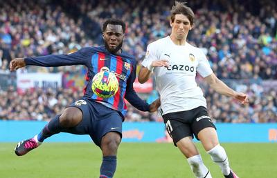 Valencia protestează vehement pentru un penalty refuzat contra Barcelonei: „Scandal. Înșelătorie. Jaf”