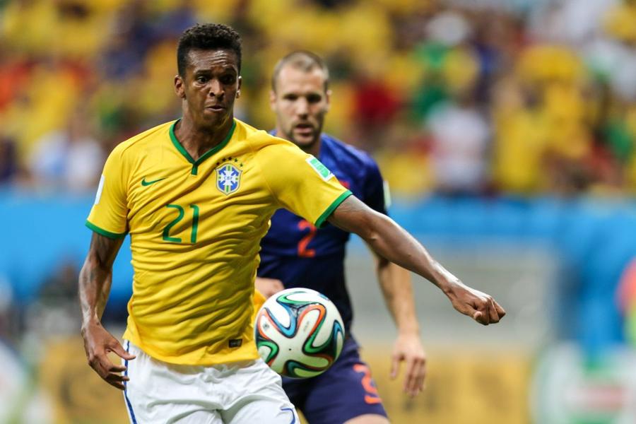 S-a înțeles cu CFR. Fostul atacant al naționalei Braziliei aterizează azi în România