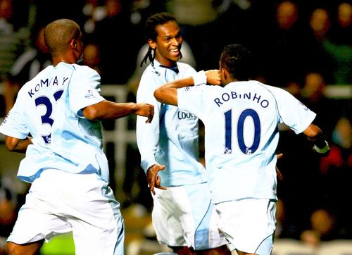 Jo, 35 de ani, atacantul care a evoluat de-a lungul carierei pentru Everton, Manchester City sau Galatasaray, e așteptat vineri la Cluj și, cel mai probabil, va semna în zilele următoare cu CFR.