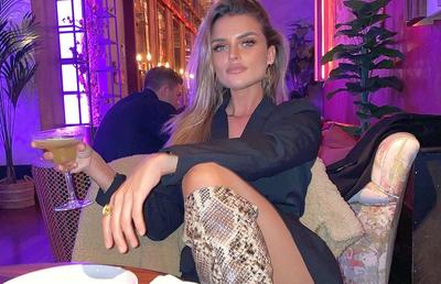 „Am plecat plângând, fotbaliștii sunt proști și aroganți” » Într-o furtună de scandaluri, un model din Barcelona a povestit ce a pățit la o petrecere privată