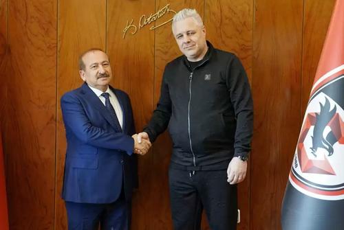 Marius Șumudică NU mai este antrenorul lui Gaziantep // sursă foto: gaziantepfk.org