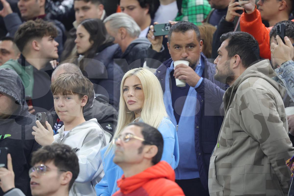 Laura Vicol, implicată în „scandalul Nordis”, a fost în tribune la FCSB - Lyon » Imaginile surprinse de reporterul GSP