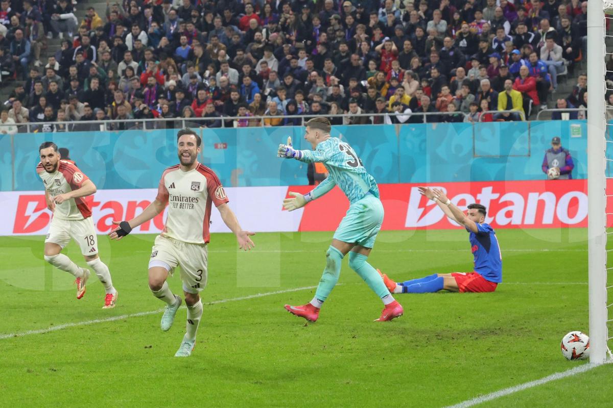 FCSB - Lyon, imagini din partidă