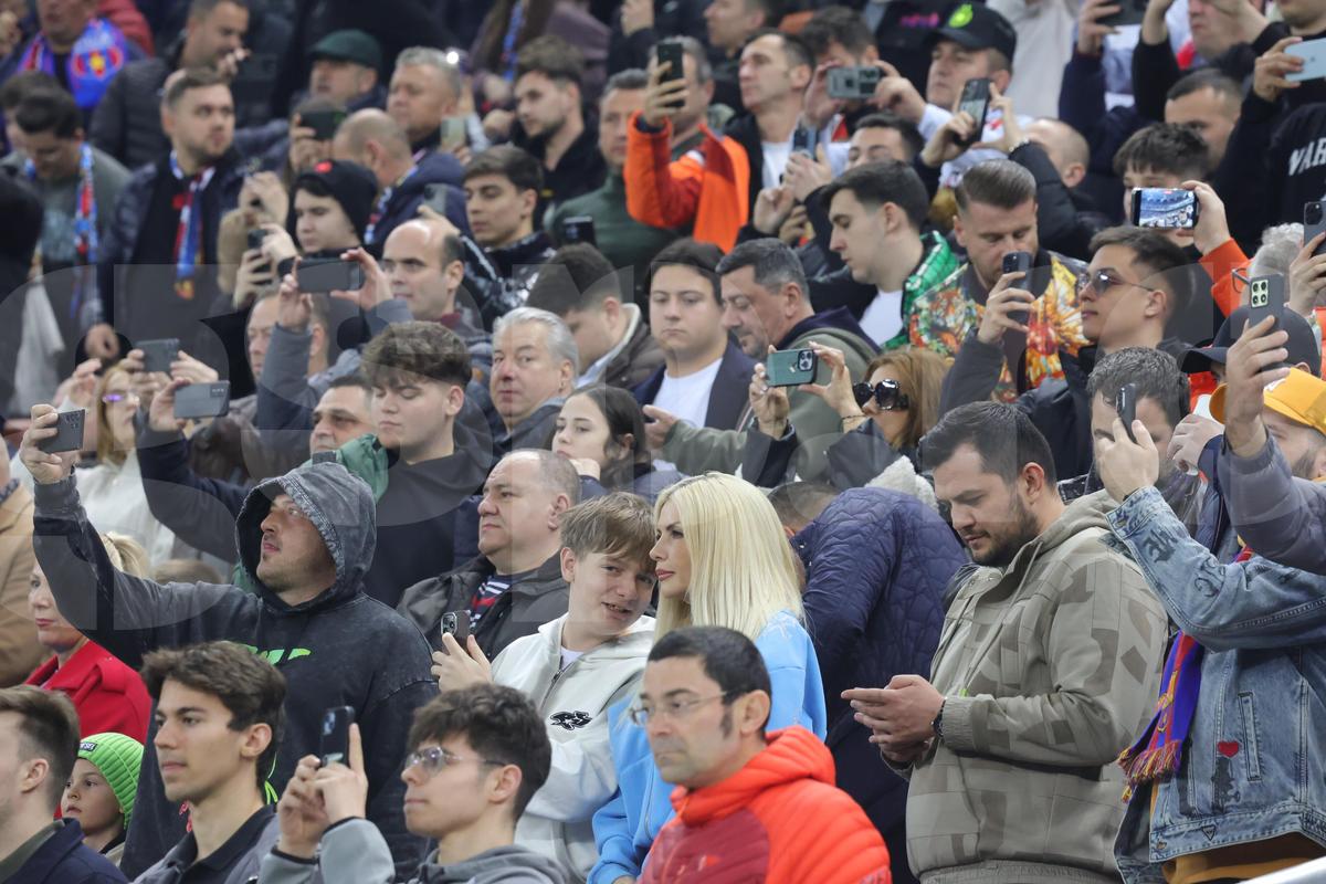 Laura Vicol, implicată în „scandalul Nordis”, a fost în tribune la FCSB - Lyon » Imaginile surprinse de reporterul GSP