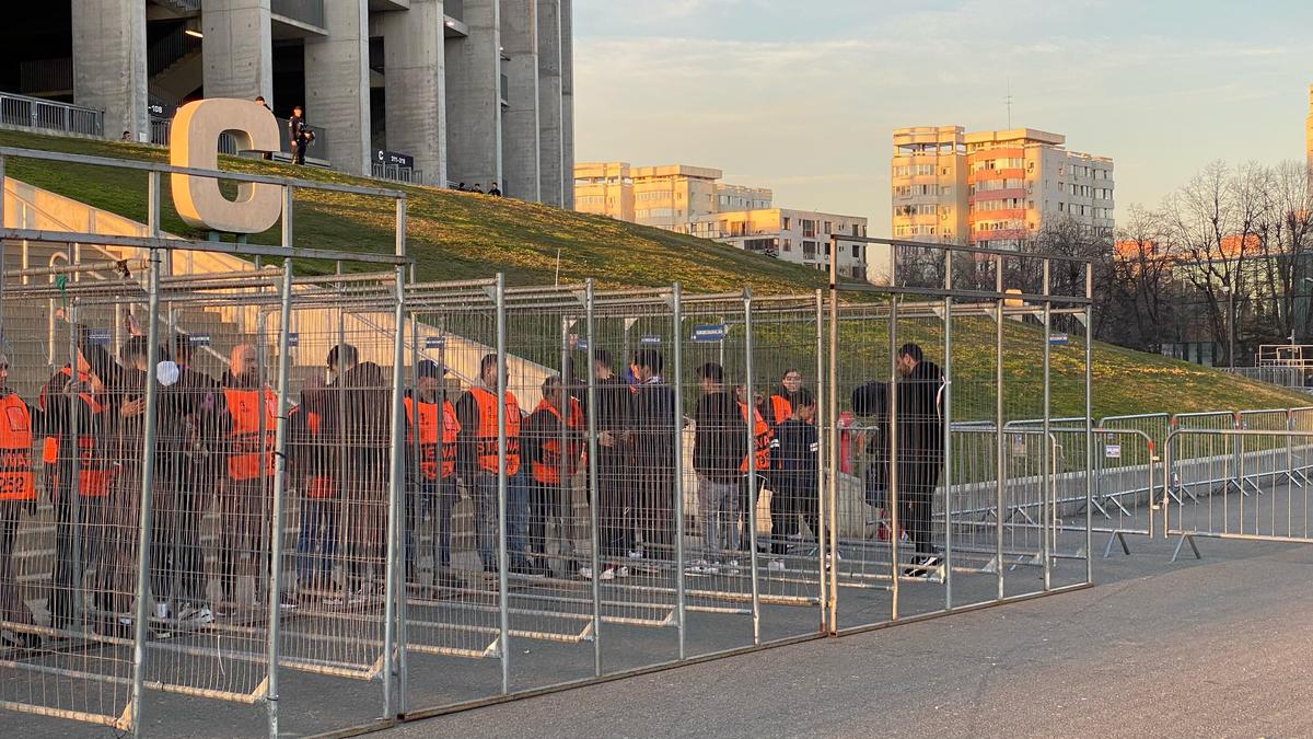 Mișcări impresionante de trupe înainte de FCSB - Lyon: control fără precedent
