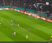 Golul lui Lyon în meciul cu FCSB, două mingi pe teren