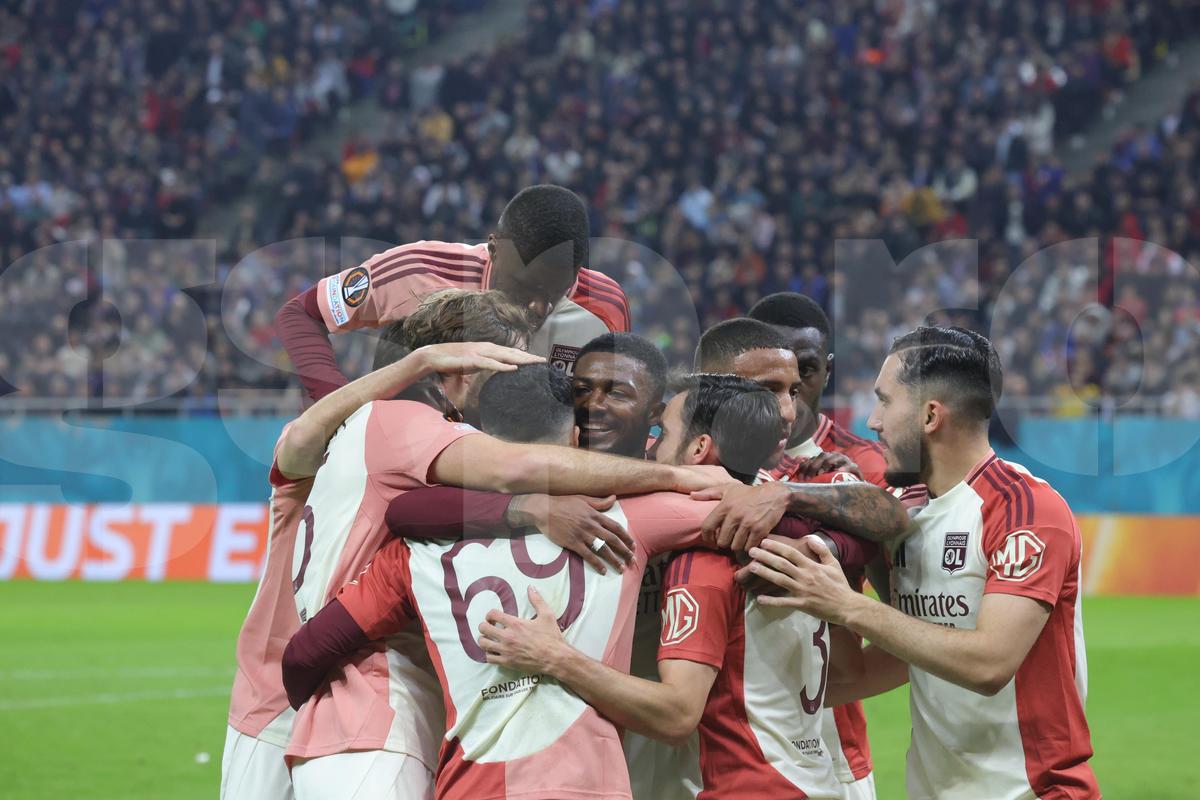 FCSB - Lyon, imagini din partidă