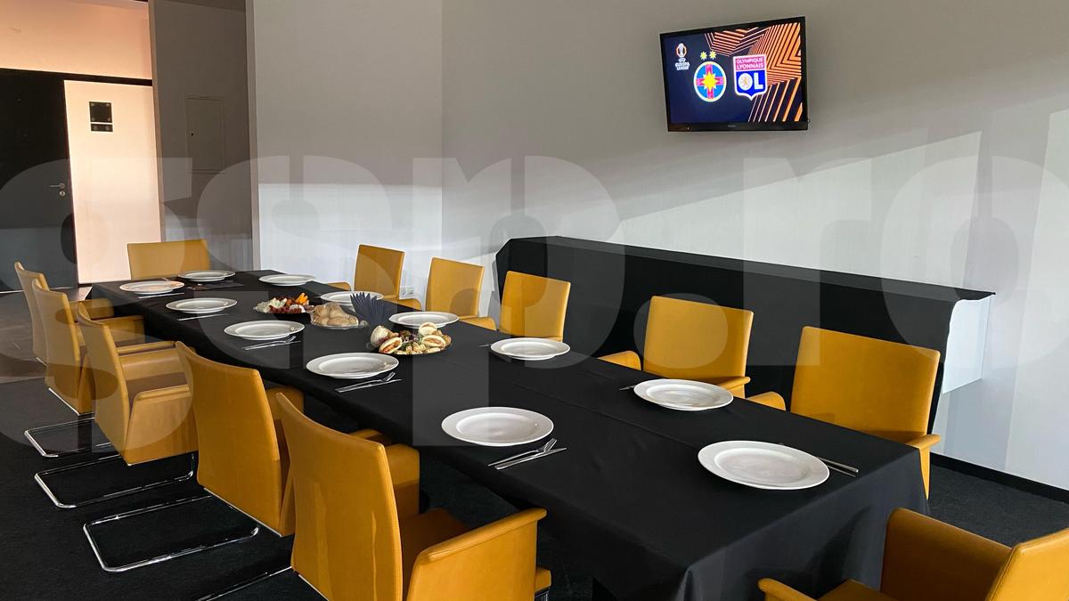 Masa VIP de la meciul FCSB - Lyon