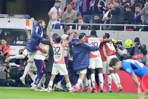 Jucătorii lui Lyon sărbătoresc în fața FCSB, foto: Ionuț Iordache (GSP)