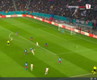 Golul lui Lyon în meciul cu FCSB, două mingi pe teren