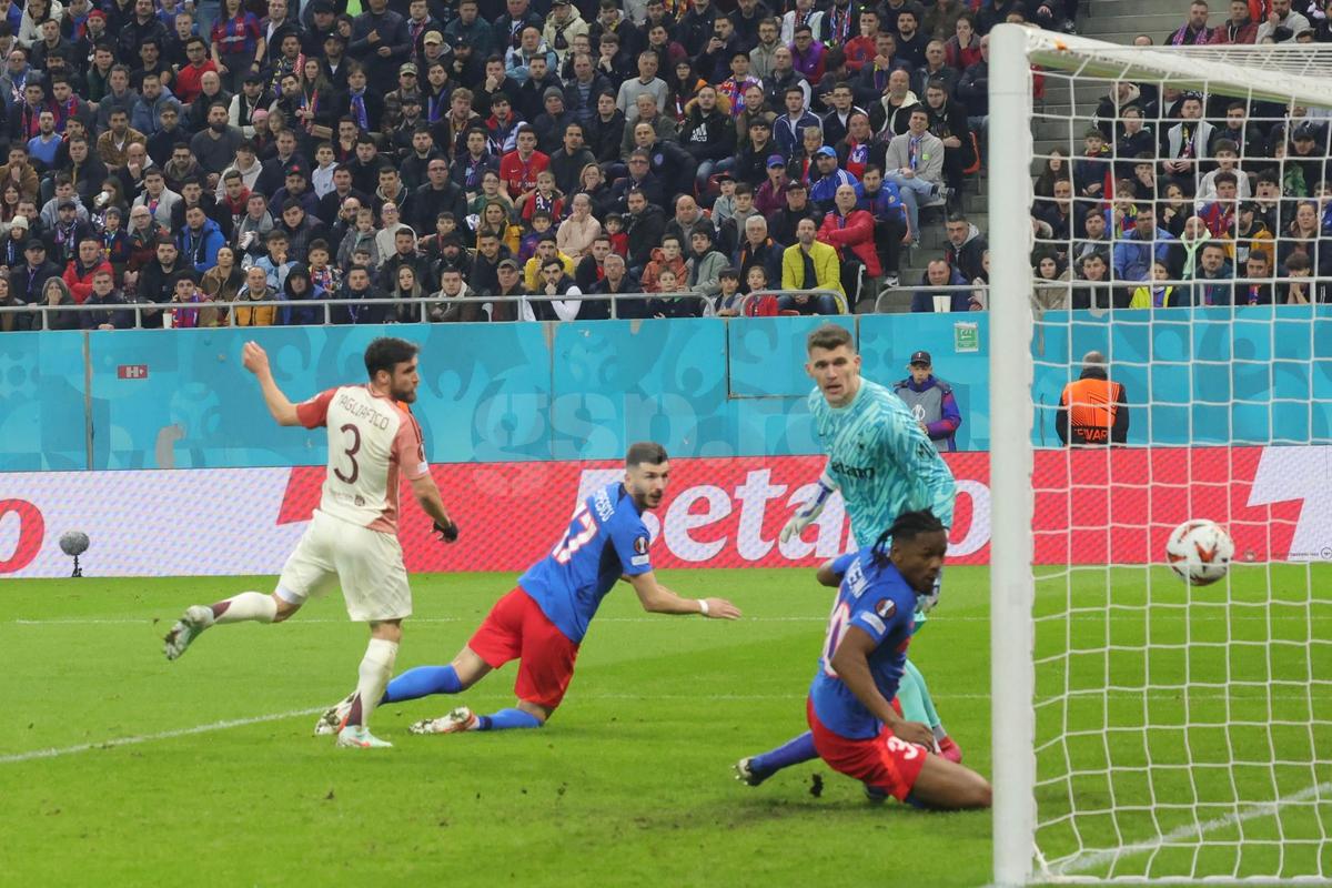 FCSB - Lyon, imagini din partidă