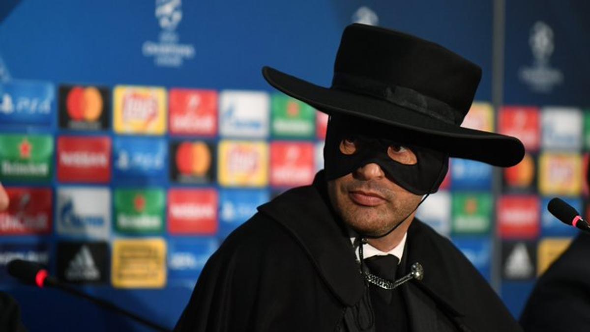 Paulo Fonseca apărea la conferință deghizat în Zorro, după ce îl învingea pe Pep Guardiola