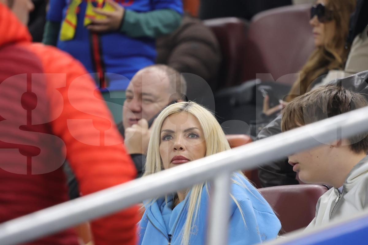 Laura Vicol, implicată în „scandalul Nordis”, a fost în tribune la FCSB - Lyon » Imaginile surprinse de reporterul GSP