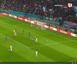 Golul lui Lyon în meciul cu FCSB, două mingi pe teren