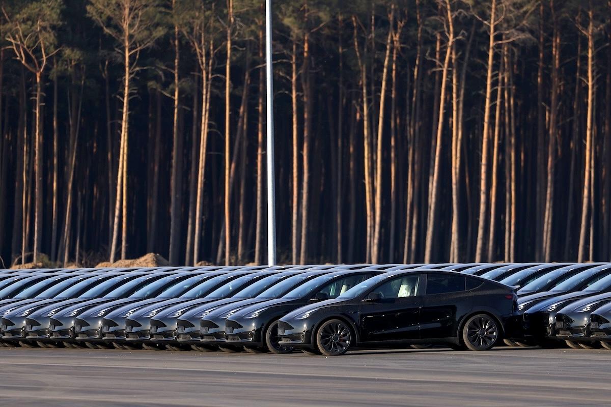 O nouă supremație în industria auto! Toyota Corolla nu mai e cea mai vândută mașină » Cine e pe locul 1