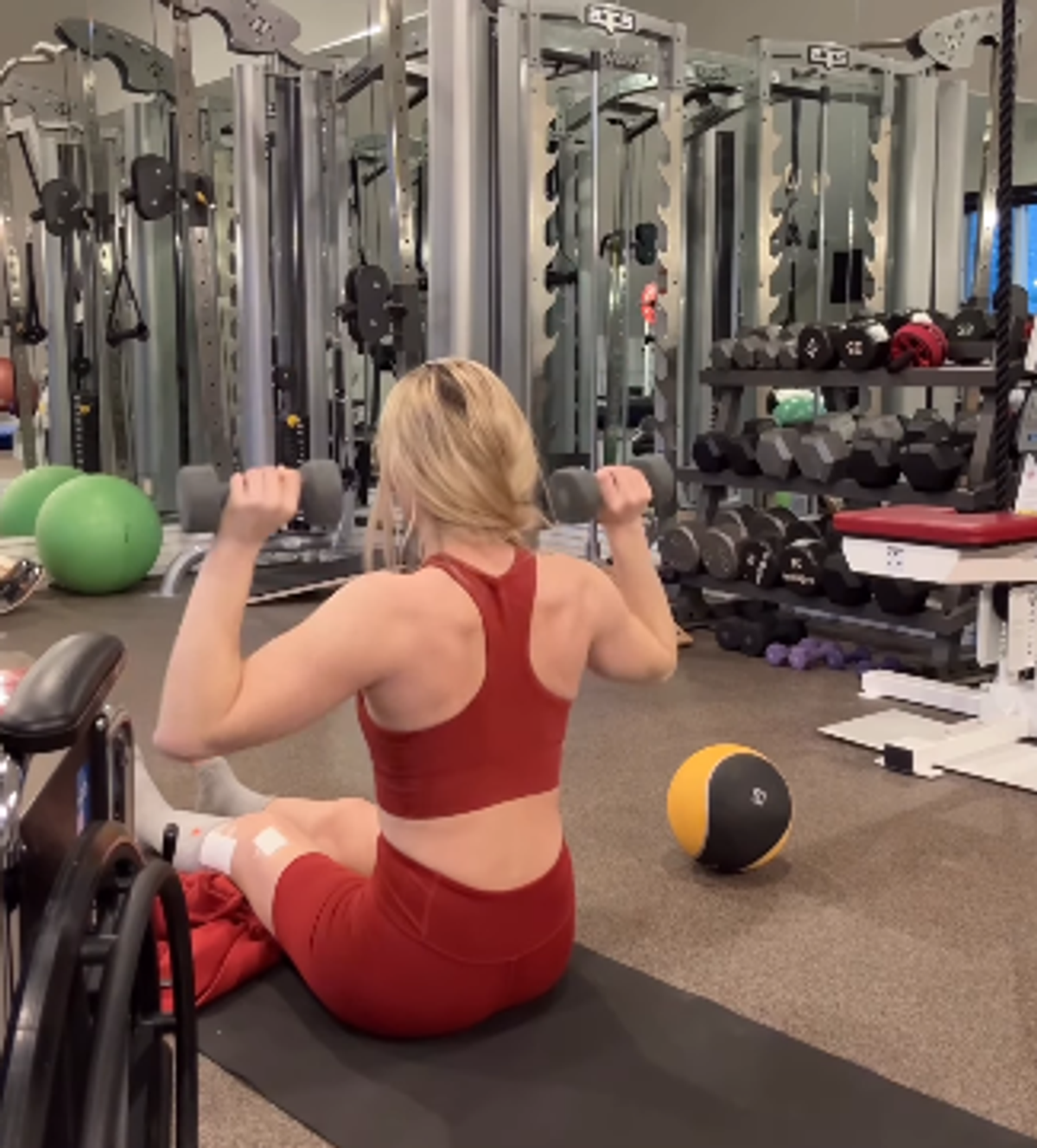 Lindsey Vonn a început recuperarea la picior