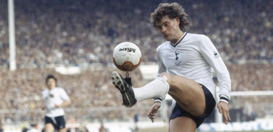 Glenn Hoddle, legendă a lui Tottenham Tottenham e la pământ! Echipa lui Drăgușin e ținta criticilor unui fost internațional englez: „Cea mai slabă echipă din Premier League”
