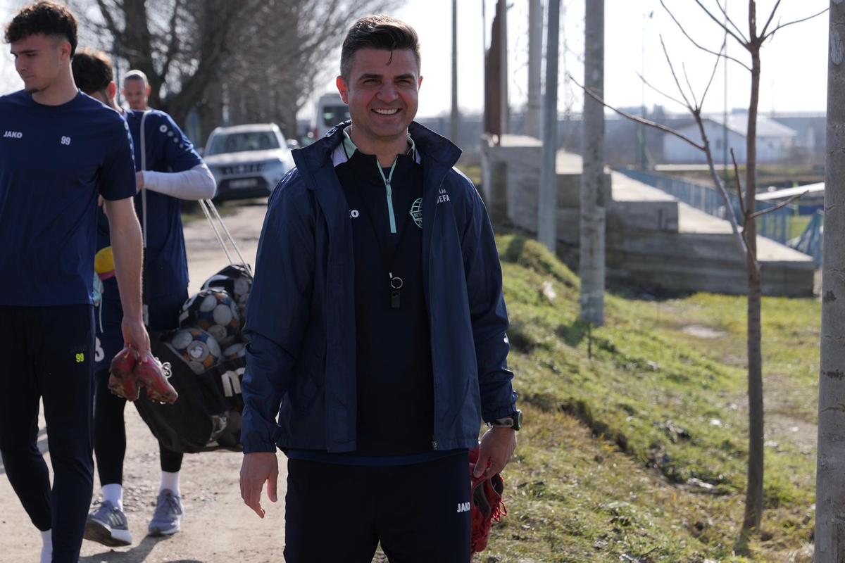 Antrenament condus de Florin Bratu la Metaloglobus
