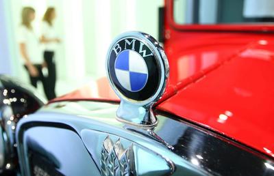 COVID-19 lovește puternic industria auto » BMW înregistrează o scădere masivă de vânzări