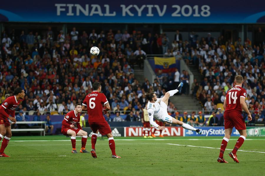 Golul antologic înscris de Gareth Bale din foarfecă FOTO Imago Cele mai interesante curiozități de la ultima întâlnire oficială dintre Liverpool și Real Madrid » Ultimul meci pentru Cristiano Ronaldo în tricoul „blanco”