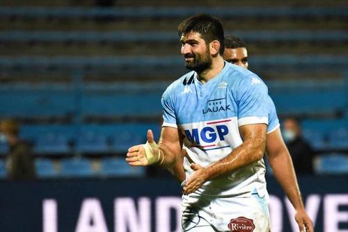 Andrei Gorcioaia (33 de ani), căpitanul naționalei de rugby a României, îi adresează o scrisoare deschisă lui Eduard Novak, ministrul Tineretului și Sportului, cerând ca arena „Arcul de Triumf” să revină la FRR.