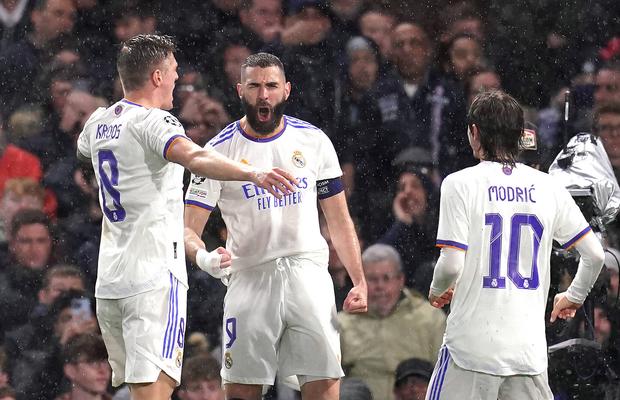 Benzemagie pură! Real Madrid o învinge clar pe Chelsea și este mare favorită la calificarea în semifinalele Ligii Campionilor