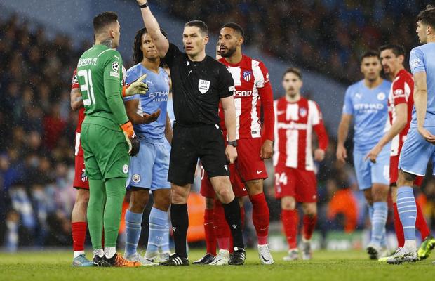 Istvan Kovacs, luat în colimator după Manchester City - Atletico: „UEFA trebuie să-i trimită pe cei mai buni! Nu se ridică la nivelul lui Hațegan”