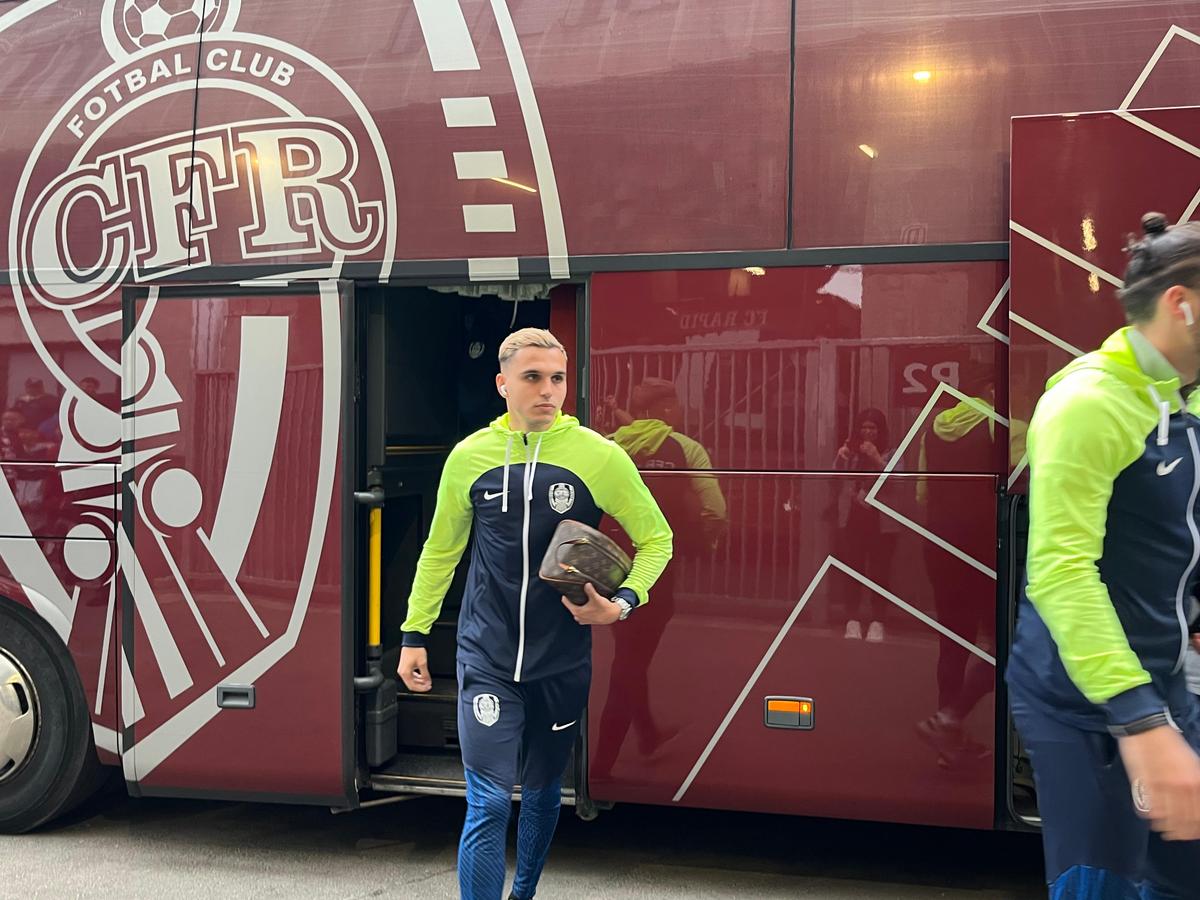 Mesaj buclucaș înainte de Rapid -  CFR » A vrut să-l „elibereze” pe „Bocciu”, dar engleza i-a jucat feste