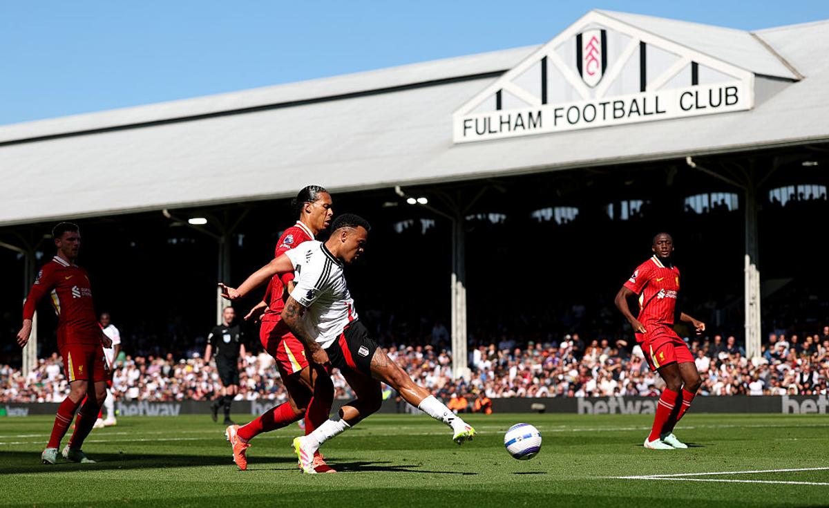Fulham - Liverpool 3-2 » Șansă irosită! „Cormoranii” pierd al doilea meci din acest campionat, dar rămân lideri autoritari
