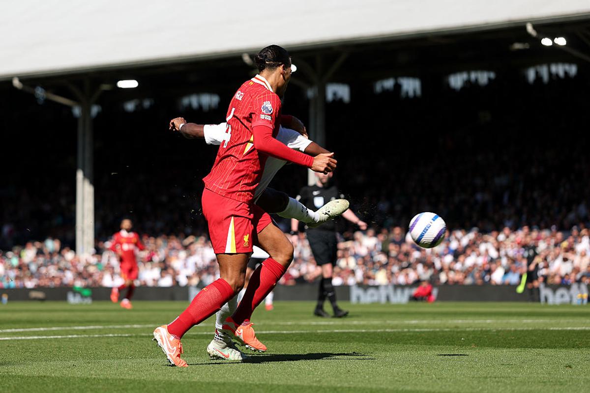 Fulham - Liverpool 3-2 » Șansă irosită! „Cormoranii” pierd al doilea meci din acest campionat, dar rămân lideri autoritari