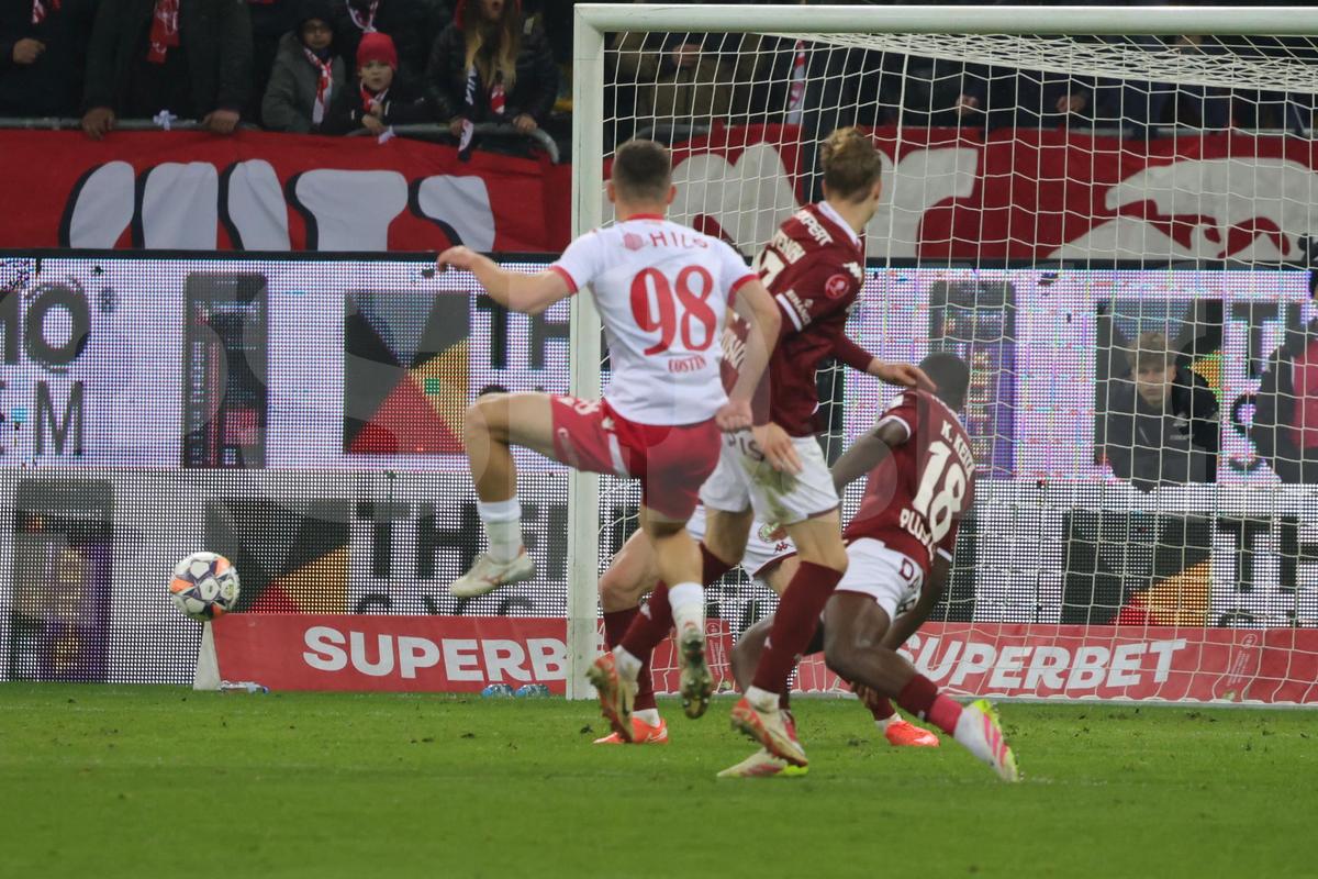 „Am luat gol din nimic, e frustrant!” » Titularul dinamovist își varsă oful: „Rapid nu ne-a pus mari probleme”
