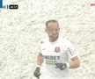 Imaginile lunii în Superliga » Jucătorul i-a luat lopata din mână și a început să sprinteze